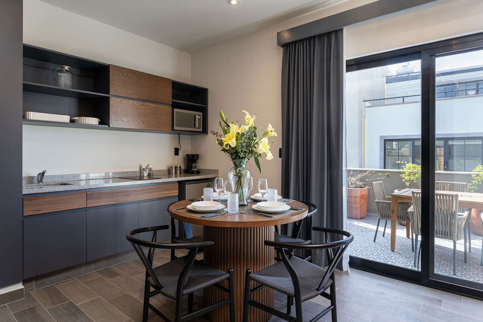 Penthouse Allende, Modern Stay w/ Private Terrace photo 3