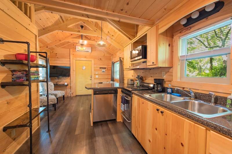 Eden Cabin photo 6