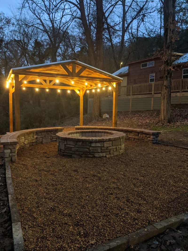 Community fire pits & picnic area are throughout the property for guests to use