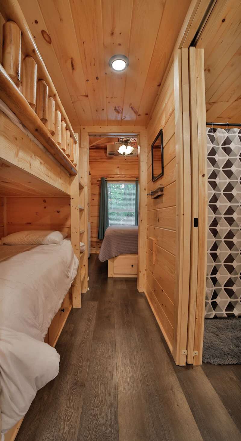 Eden Cabin photo 10