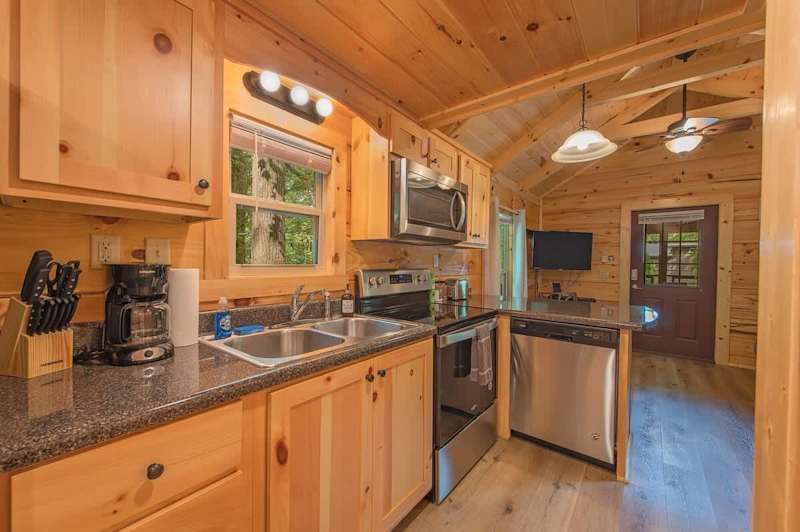 Apollonie Cabin photo 5