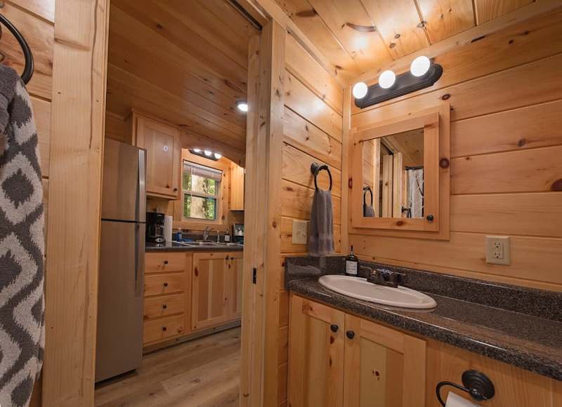 Apollonie Cabin photo 13