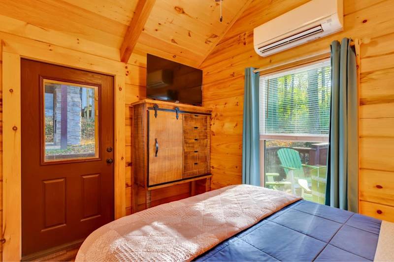 Eliza Cabin photo 23