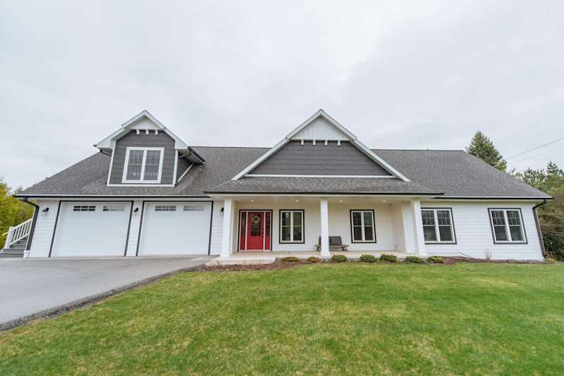 Designer Craftsman Home + Loft · Walk to Egg Harbor