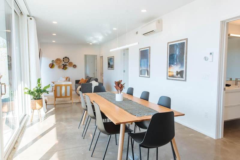 Designer Townhome · Walk to Egg Harbor · Firepit