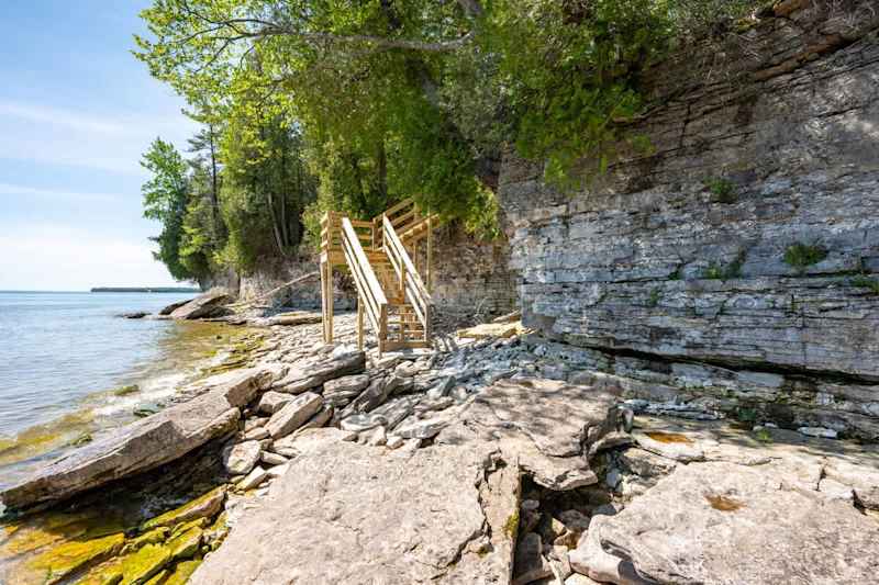 Lake Michigan Cabin · Private Shoreline