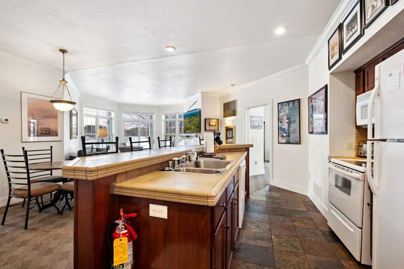 Enjoy an eat-in kitchen, perfectly situated to prepare all of your basic meals and snacks.