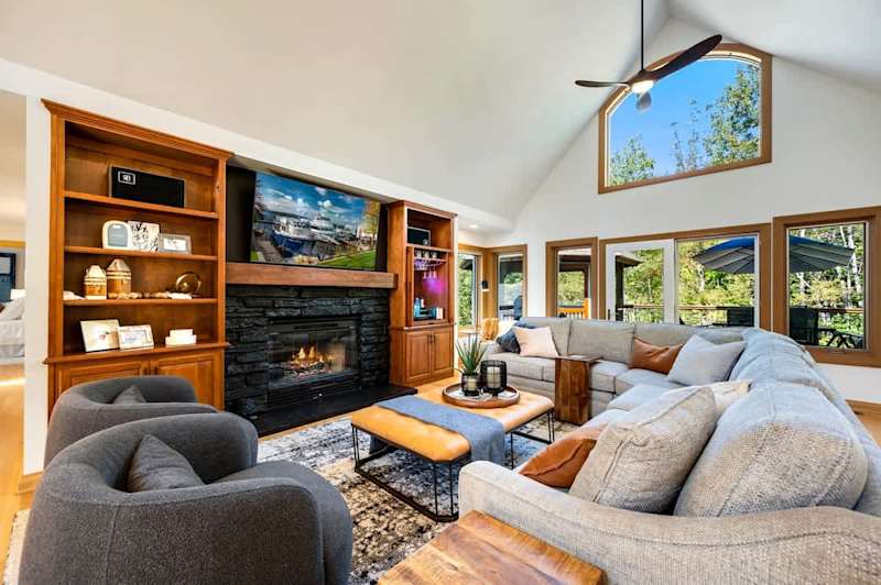 Birch Grove · 5 Acres · Pet-Friendly Ellison Bay