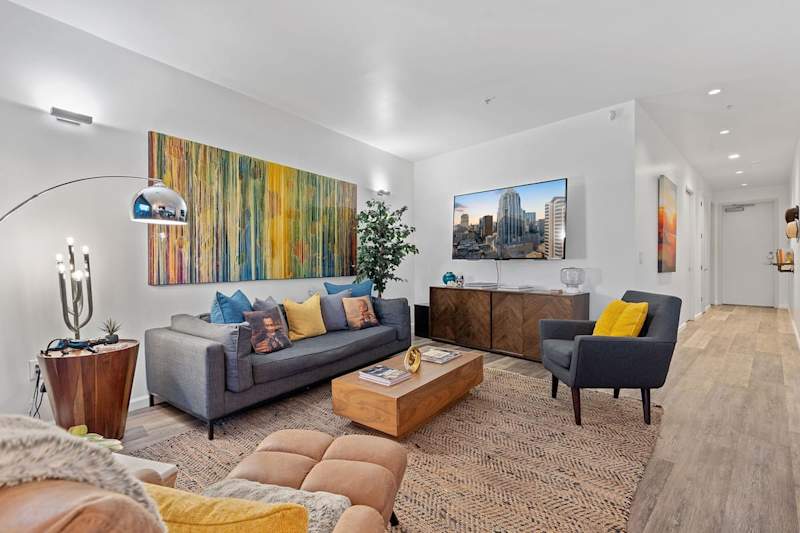 Designer Penthouse Suite, East Downtown Austin photo 2