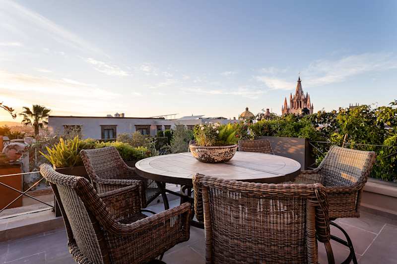 Le Cottage 2BR Penthouse with Parroquia Views photo 4