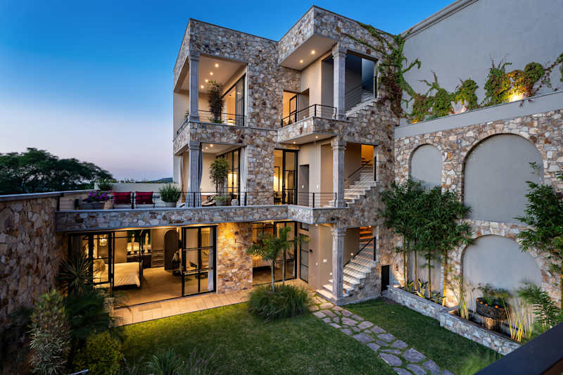 Vista Vieja – 6BR Luxury Villa with Pool & Views, a Mini Resort with Indoor/Outdoor Living photo 1