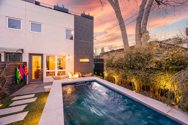 Luxury Oasis! Heated Pool, Rooftop Spa, Fire Pits