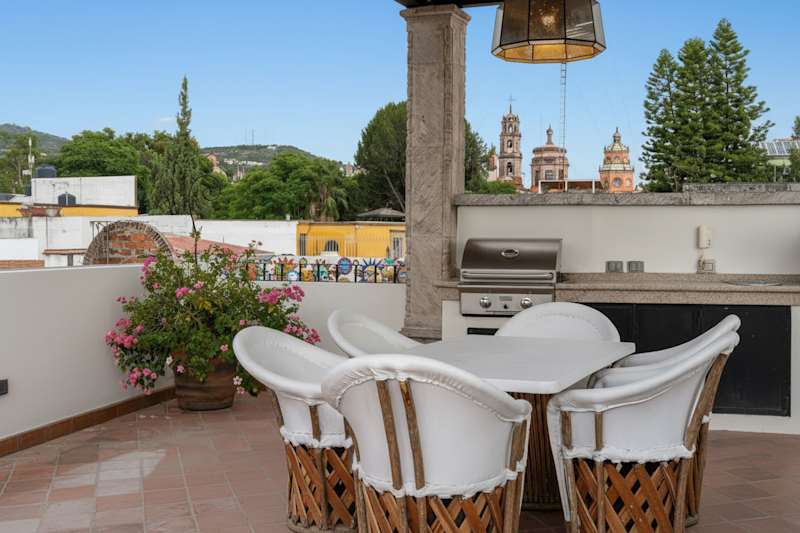 Casa del Palmar, Elegant 3BR Home with Rooftop Terrace in Centro photo 2