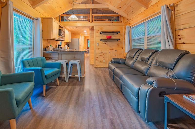 Ernie Cabin photo 2