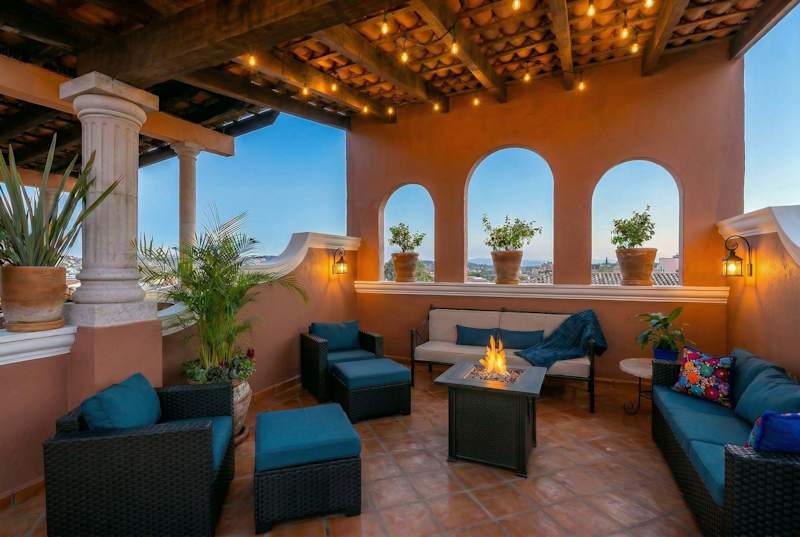 Casa Mimosa, 3BR Retreat with Rooftop & City Views photo 2