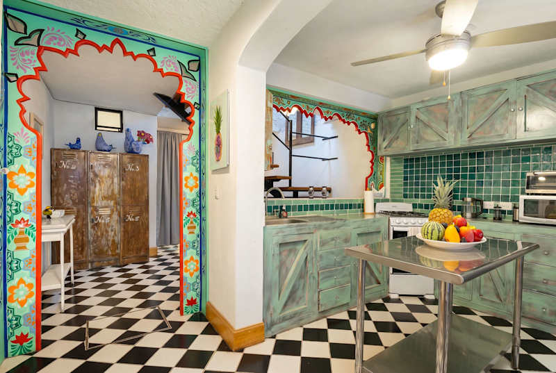The Bird House, 2BR Artistic Retreat for Creatives photo 4