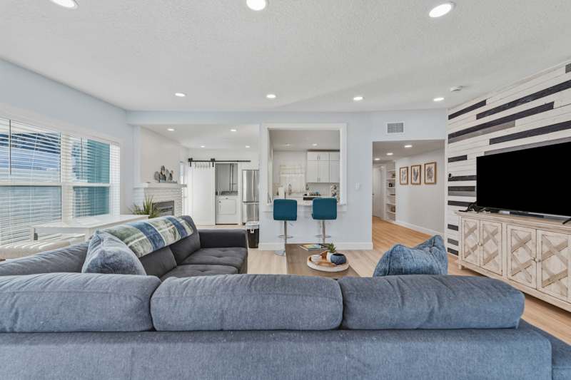 Saint Pete•Private•Pool•5 Minutes to the Beach