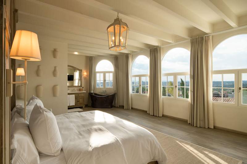 Suite 4: Ensuite bathroom with shower and copper soaking tub, city and church views
