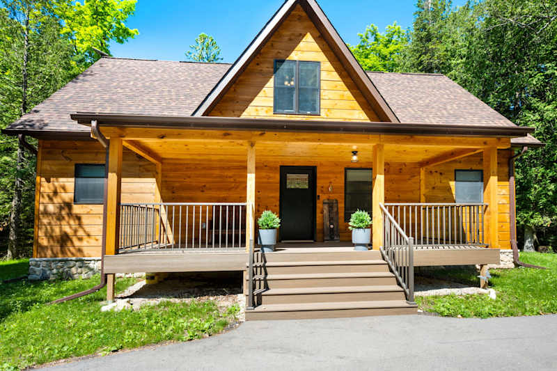 Modern Family Cabin | Games & Fireplace, Sturgeon Bay, WI