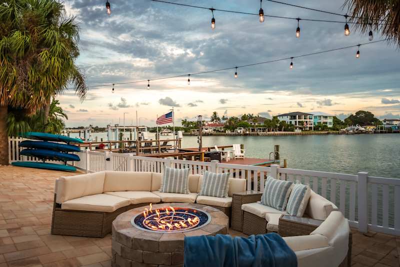 Indian Rocks Beach New Waterfront Heated Pool & Spa  Golf Cart E-Bikes Kayaks Game Room Fire Pit Walking Distance to the Beach