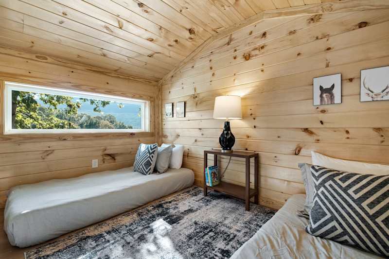Charcoal Chalet photo 4