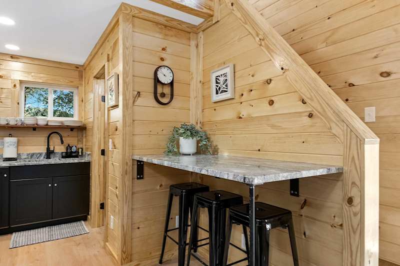 Charcoal Chalet photo 12