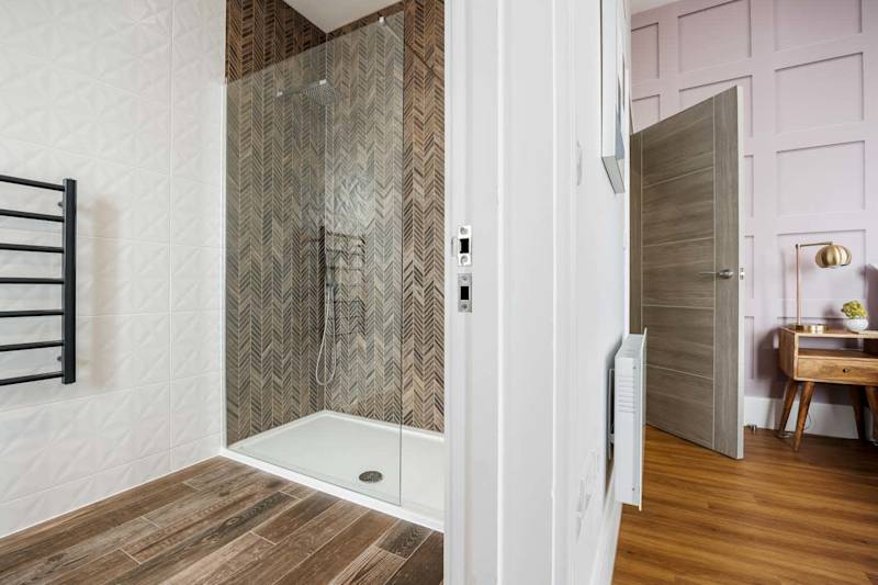 Stunning Sea Views, Family Apt; Free Parking & Gym - Photo 15
