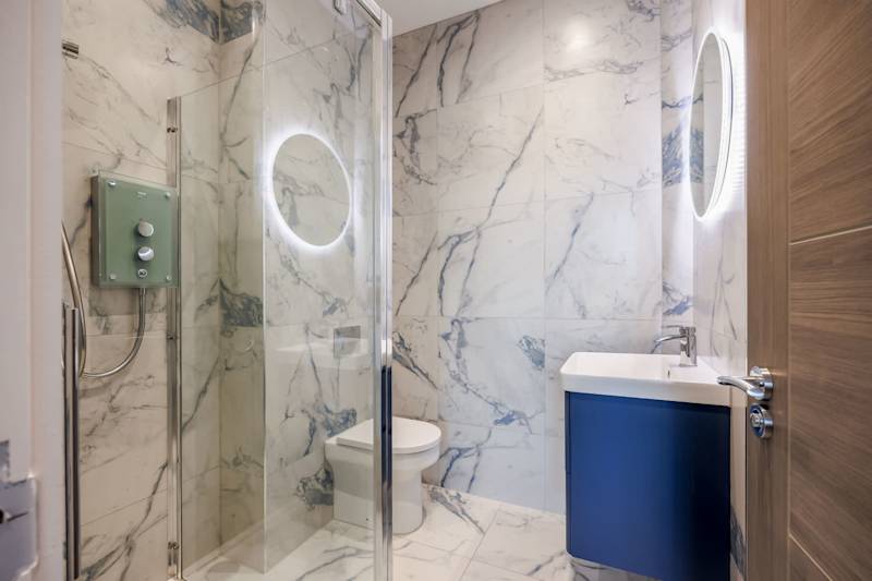 Modern & Mellow 1-bed Apt w/ Free Parking & Wi-Fi - Photo 9
