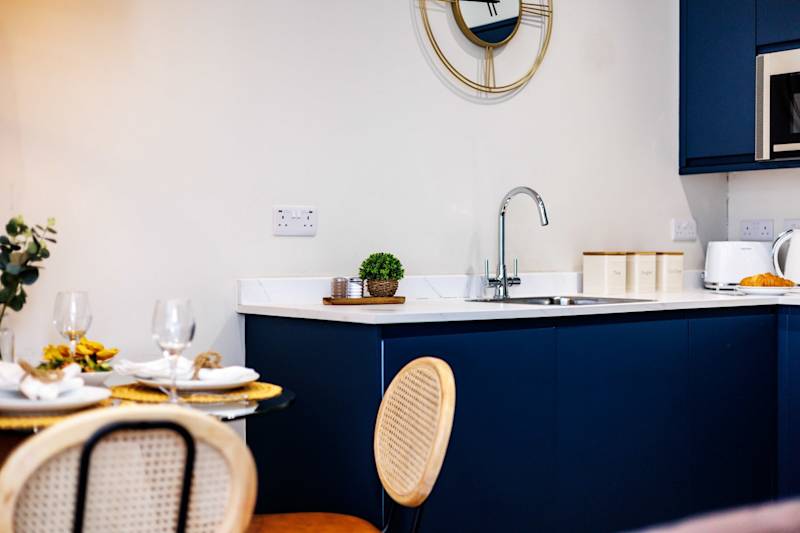 NEW! Stunning 1-bed Apt w/ Balcony & Free Parking - Photo 19