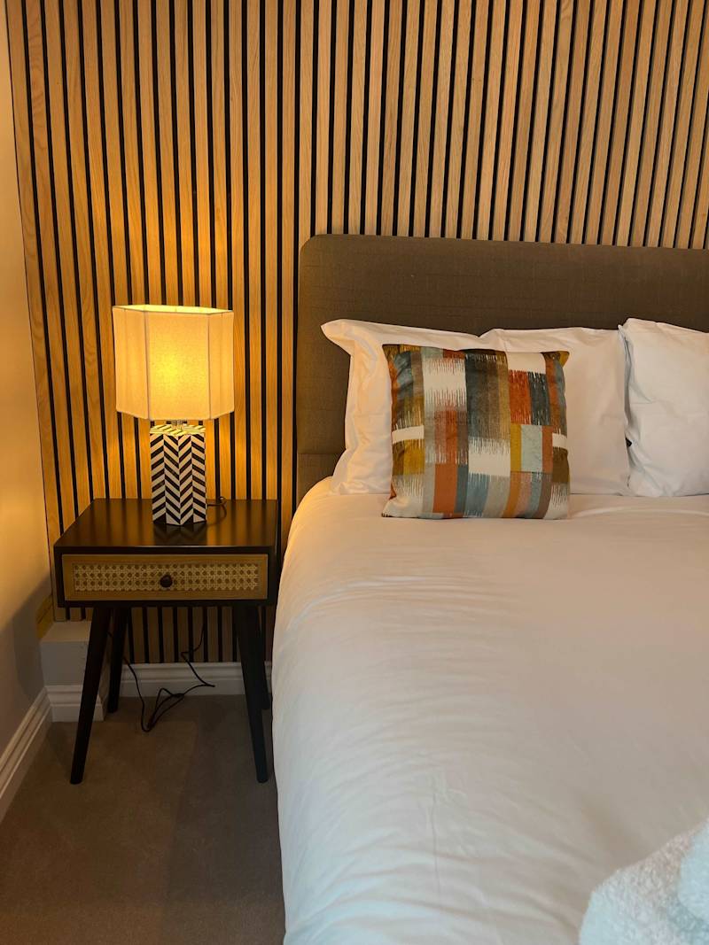 *NEW* Contemporary 2 bed, free parking - Photo 1