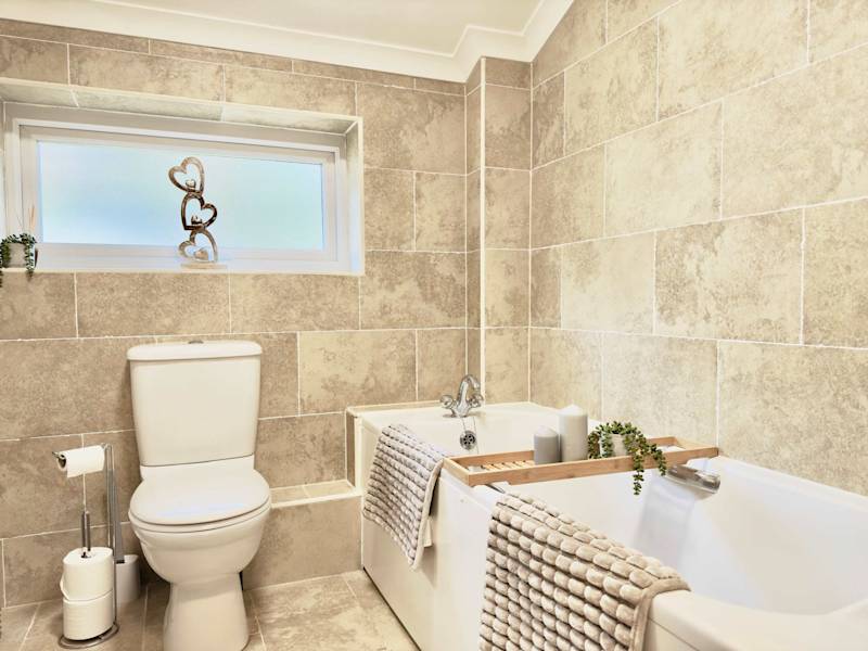 Charming Family Home by Coy Pond w/ Free Parking - Photo 5