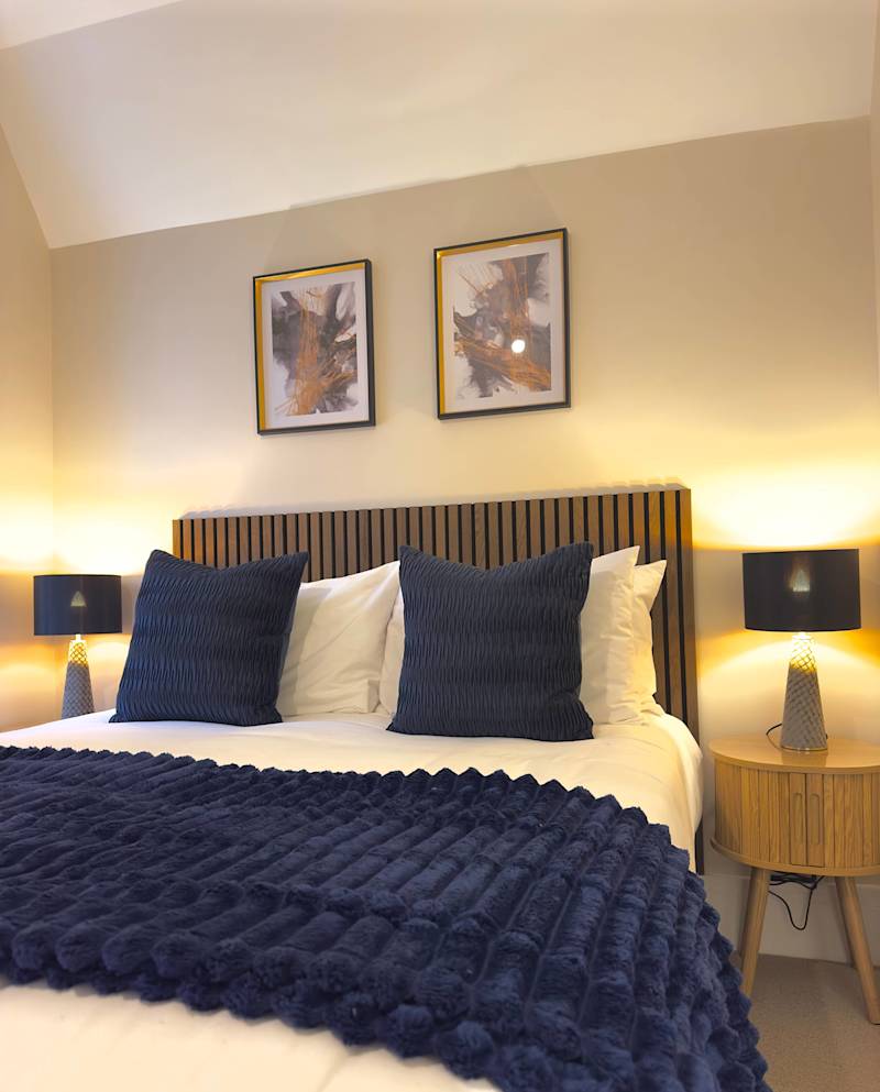 Relaxing Double Room by the Shore - Photo 12