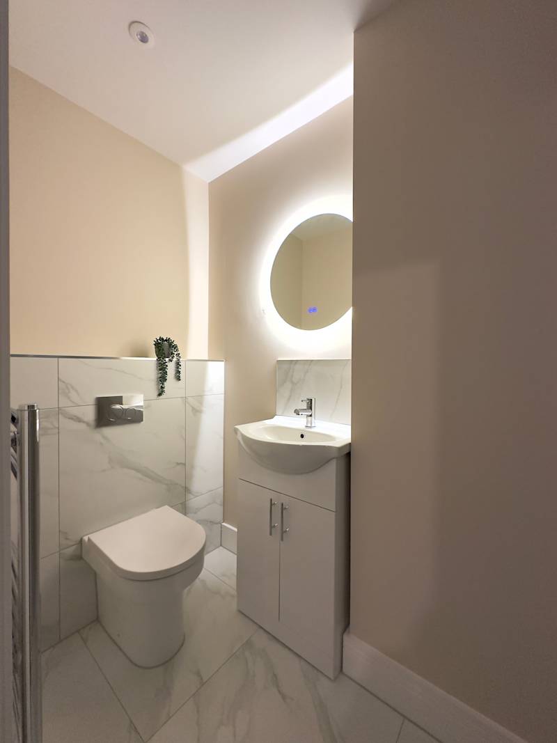Modern Coastal Getaway with Double Bed - Photo 14