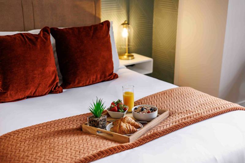 Chic Beachside Escape with Private Garden - Photo 27