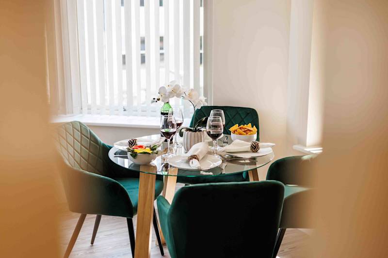 Relaxed & Luxurious Seaside Apartment - Photo 27