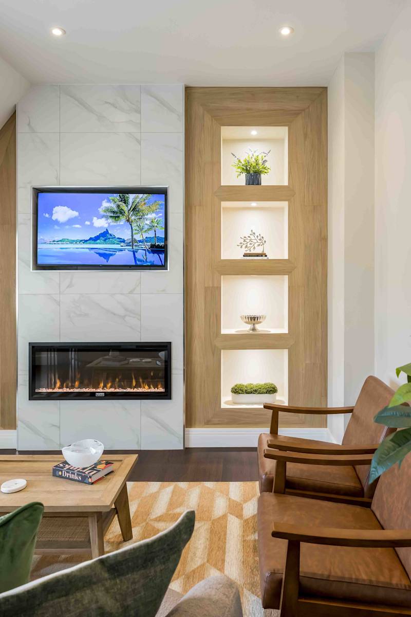 Newly Renovated Luxurious Retreat with Parking - Photo 32