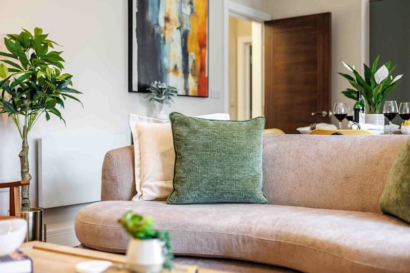 Newly Renovated Luxurious Retreat with Parking - Photo 24