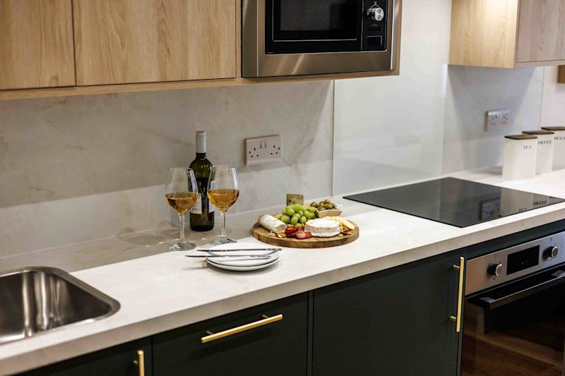 Brand New Luxurious Haven With Garden - Photo 21
