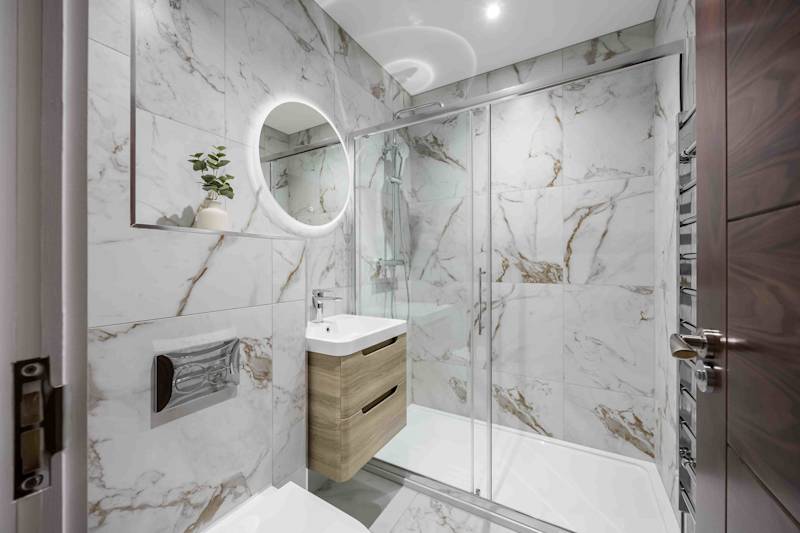 Luxe Coastal Apartament with Garden - Photo 3