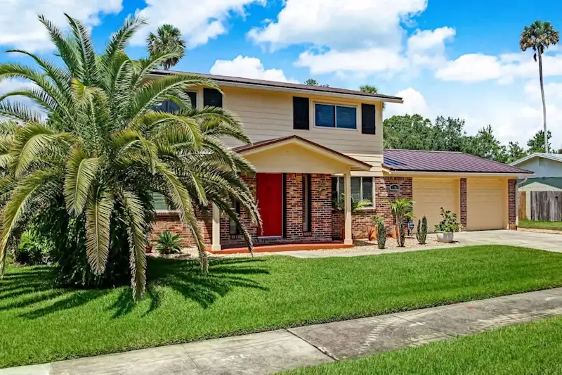 Gone Coastal Jax Beach Oasis | Team Joseph Ellen — photo 6