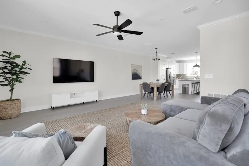 Jax Beach Retreat- Blocks from beach, spacious — photo 6