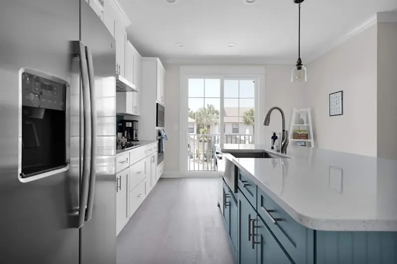 Luxury Beach Townhome - Team Joseph Ellen — photo 4
