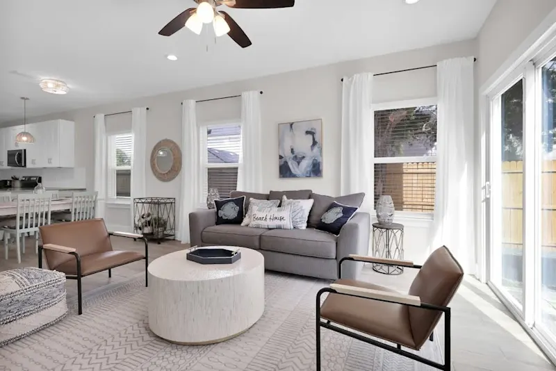 Luxury Beach Escape- Grill, Fenced Yard, Patio — photo 5