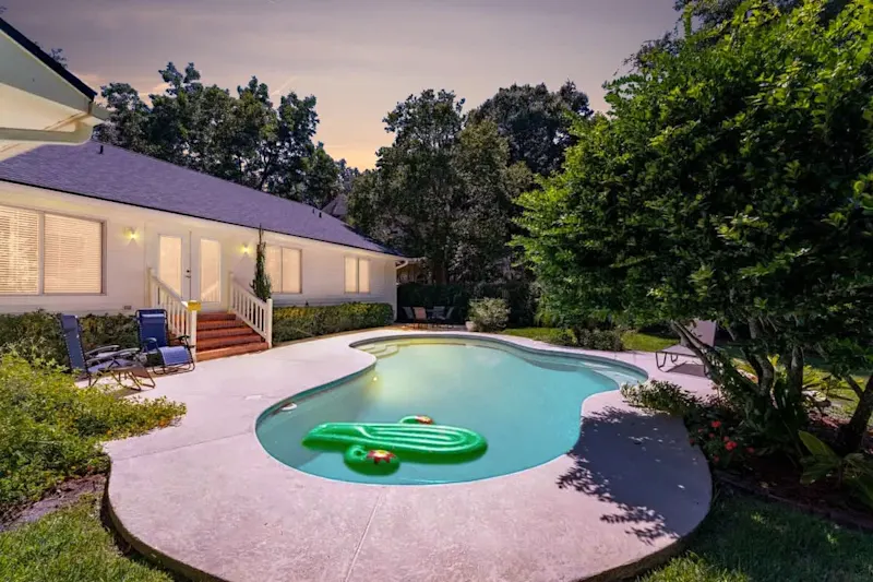 Mid-Century Mandarin Retreat - Pool, Sleeps 10 vacation rental in Jacksonville, Florida