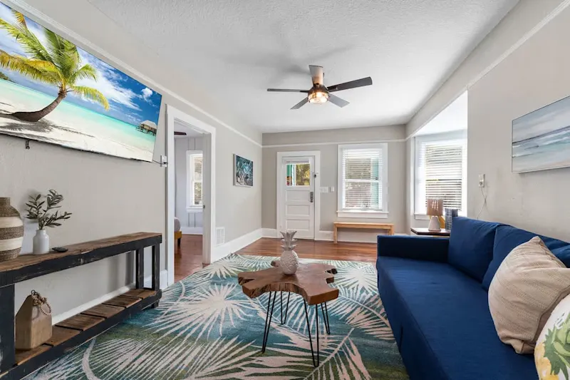 Landon's Landing Firepit + W/D vacation rental in Jacksonville, Florida