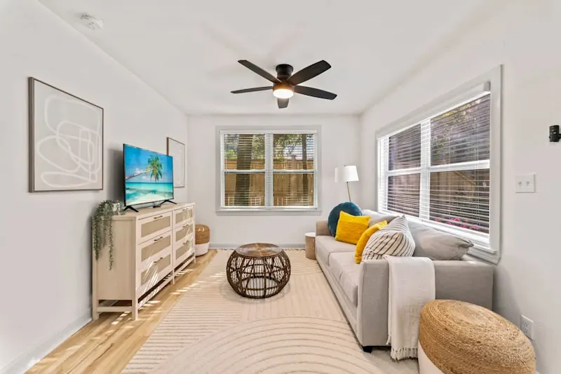 The Hendricks #1 Wi-Fi/Firepit vacation rental in Jacksonville, Florida