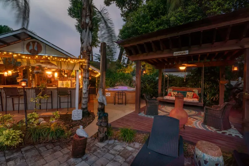 Tropical Paradise -Entire Property, Pool — photo 6