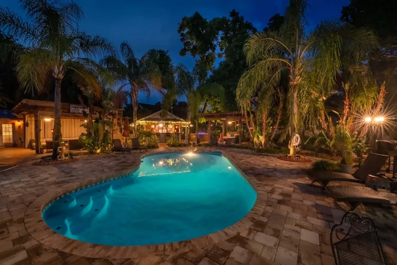 Tropical Paradise-Main House - Team Joseph Ellen vacation rental in Jacksonville, Florida