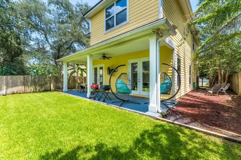 Coconut Cove 5-min Drive to Jax Beach, Fenced — photo 3