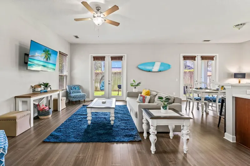 Coconut Cove 5-min Drive to Jax Beach, Fenced vacation rental in Jacksonville Beach, Florida